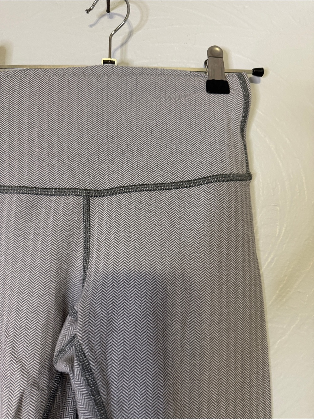 23” lululemon leggings